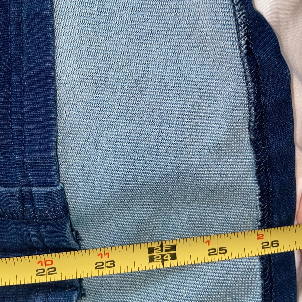 Stylish Hooded DG2 Jacket - Picture 4 of 4